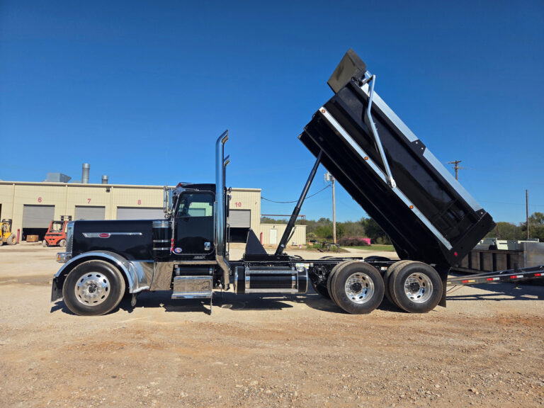 Peterbilt truck with WS-700-15 Warren bed for Del Bosque